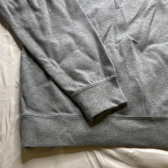 Puma Men's Heather Gray Crewneck Sweater - Picture 15 of 16